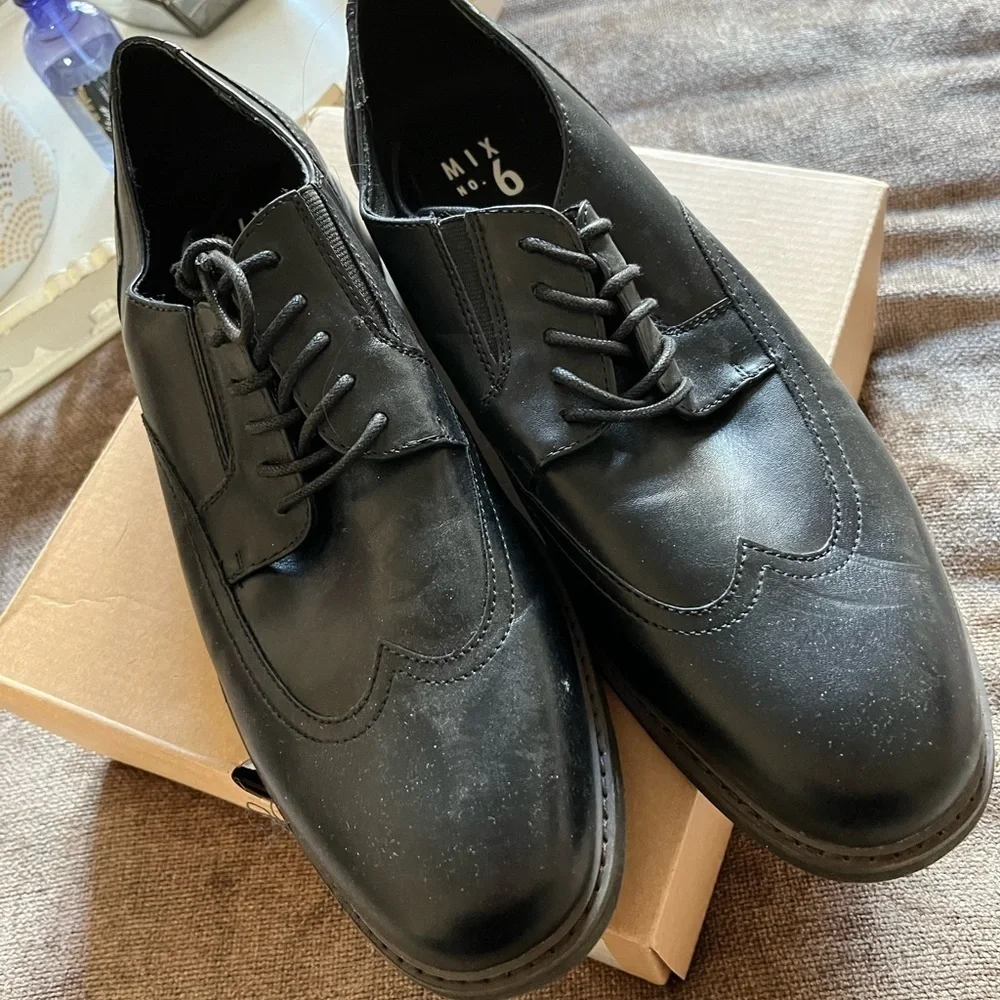 Men’s MIX No. 6 Black Leather Oxfords - Size 11M